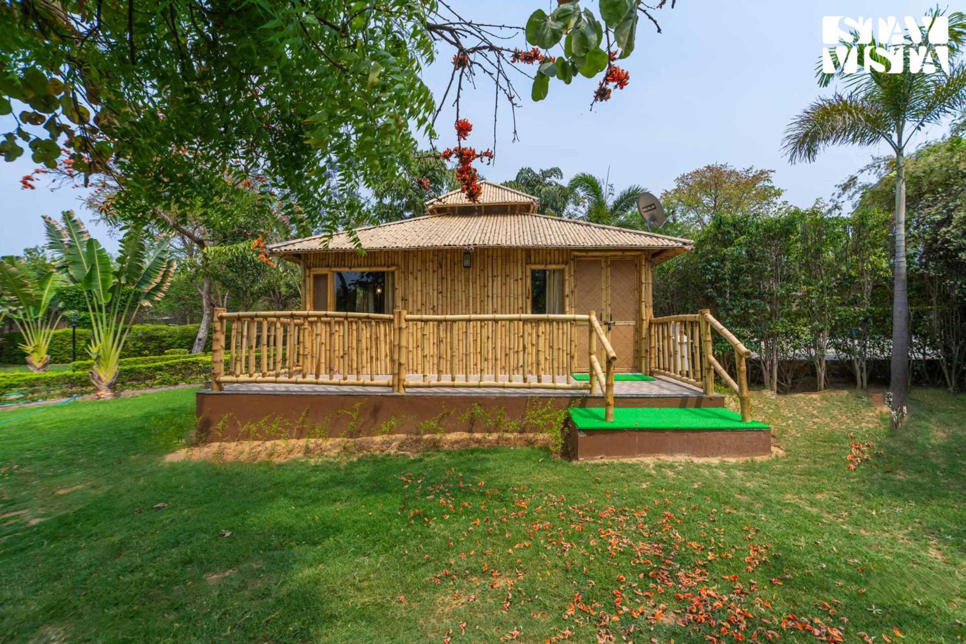 Stayvista At Maple Farms With Pool, Bbq & Bonfire Sohna Bagian luar foto