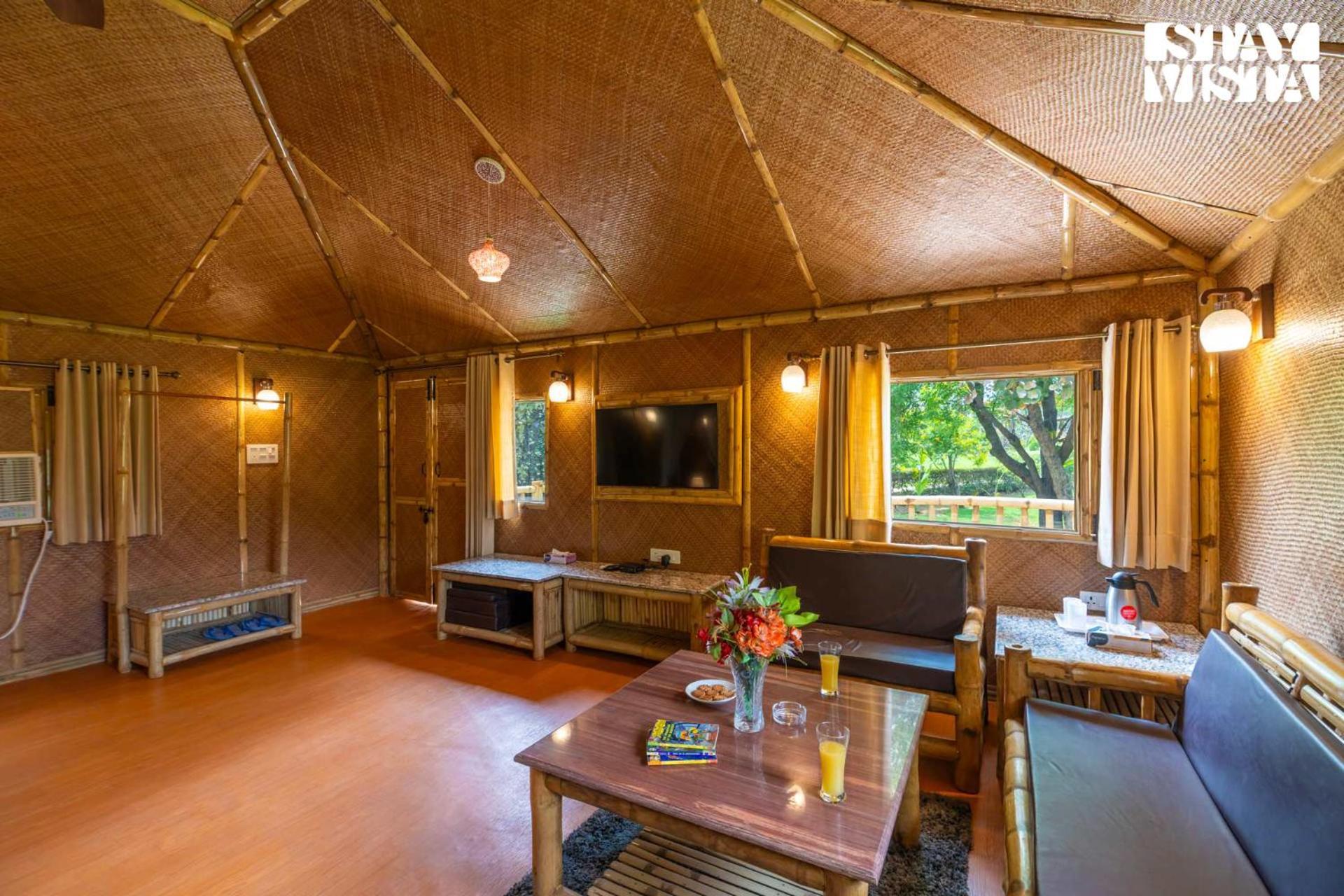 Stayvista At Maple Farms With Pool, Bbq & Bonfire Sohna Bagian luar foto
