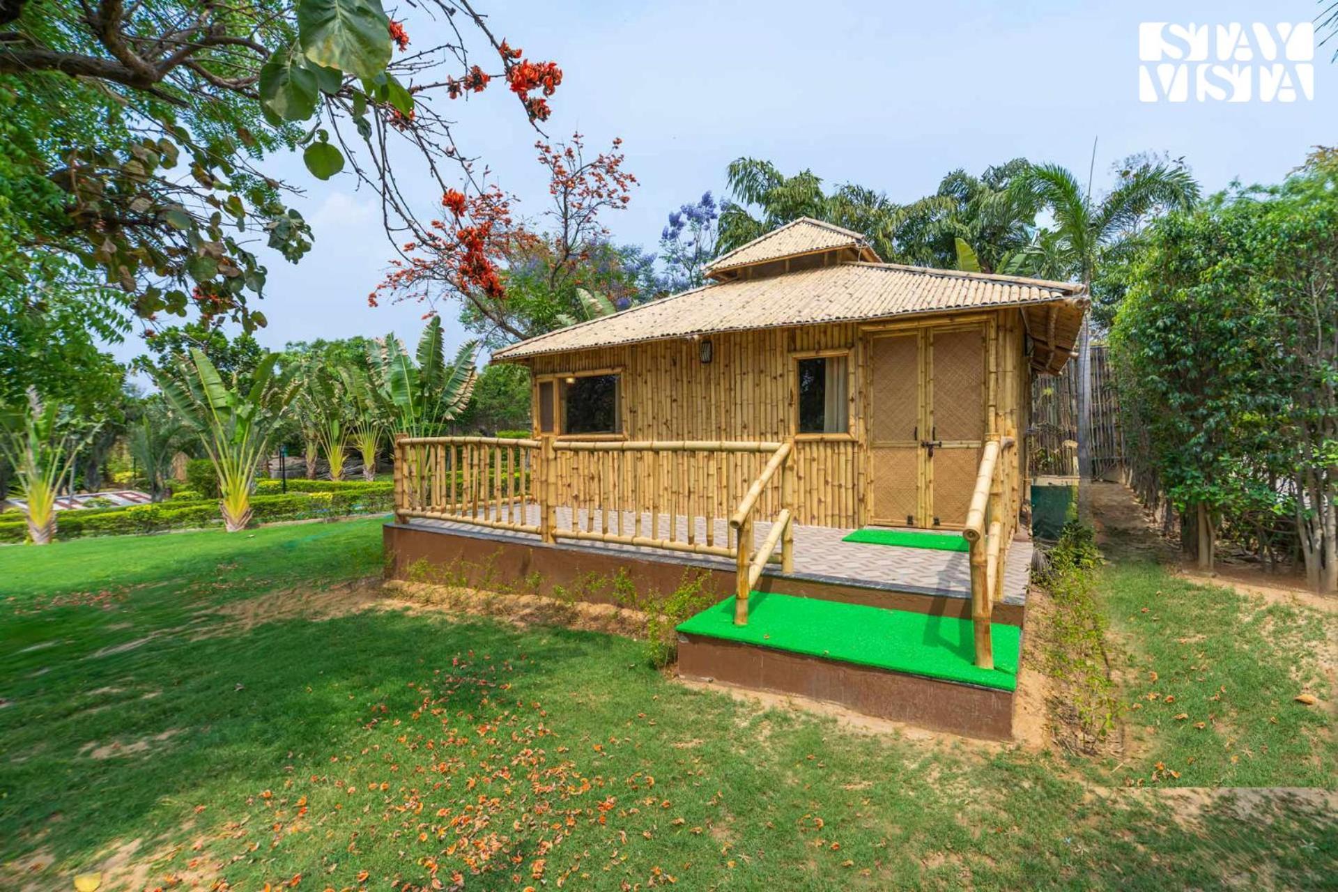 Stayvista At Maple Farms With Pool, Bbq & Bonfire Sohna Bagian luar foto
