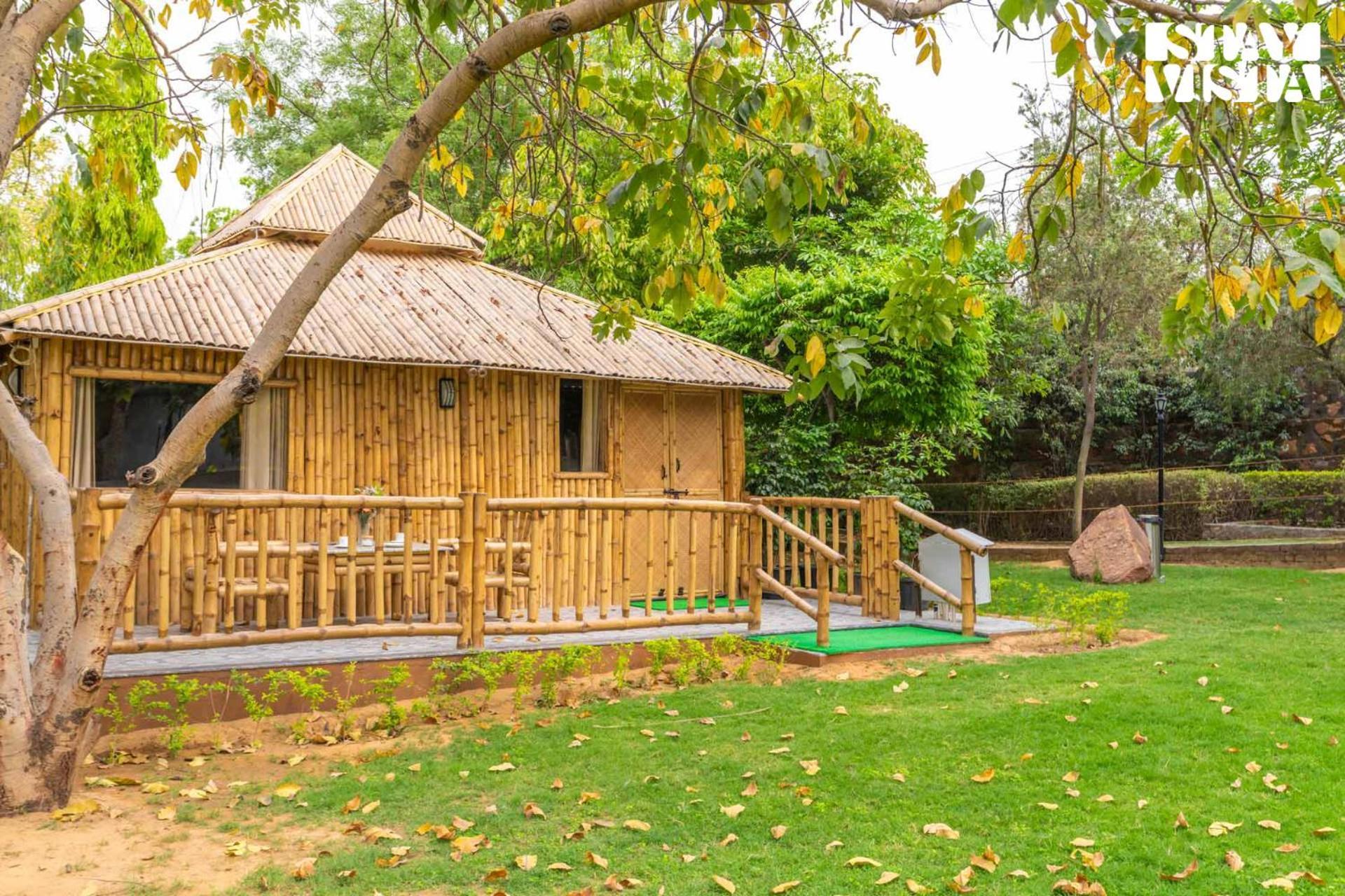 Stayvista At Maple Farms With Pool, Bbq & Bonfire Sohna Bagian luar foto