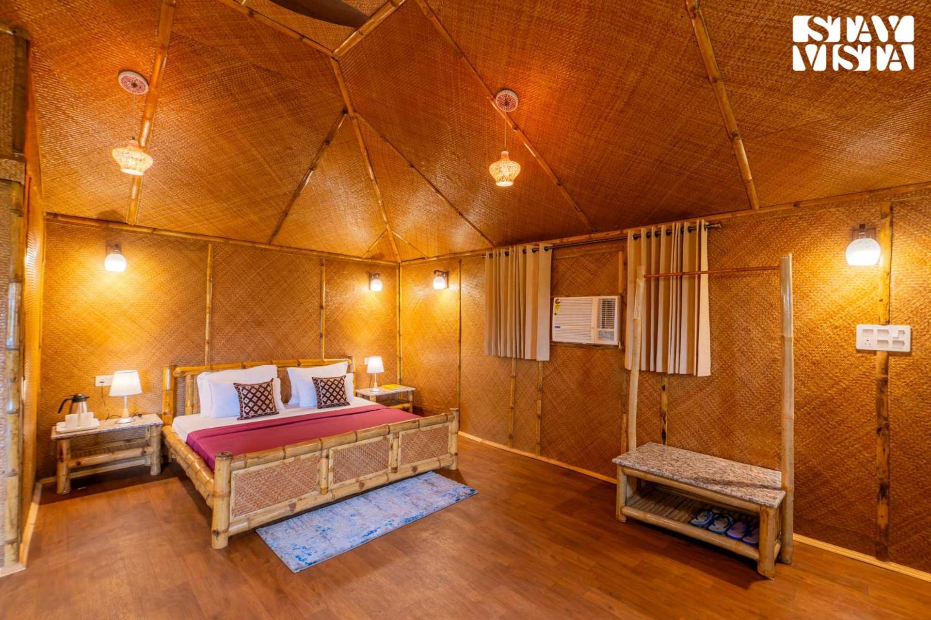Stayvista At Maple Farms With Pool, Bbq & Bonfire Sohna Bagian luar foto